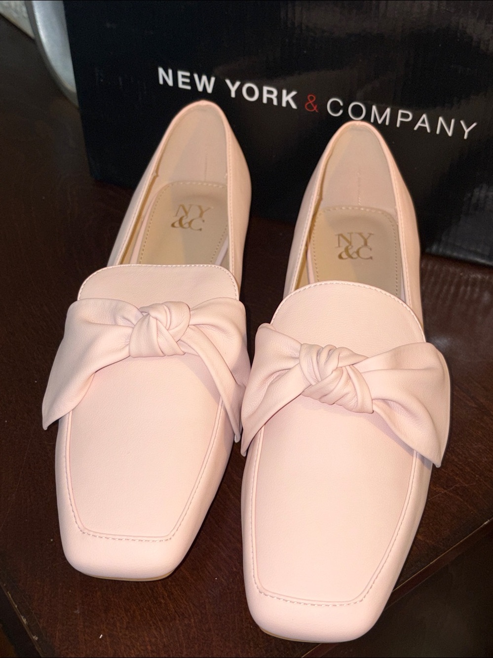 NIB New York & Company Dominica Pale Pink Bow Loafers Square Toe Flats sz 9